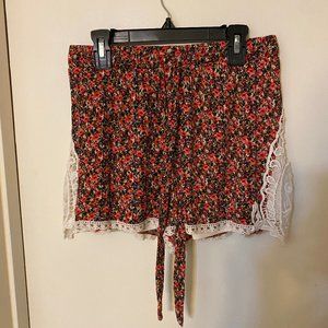 Women's floral tie shorts